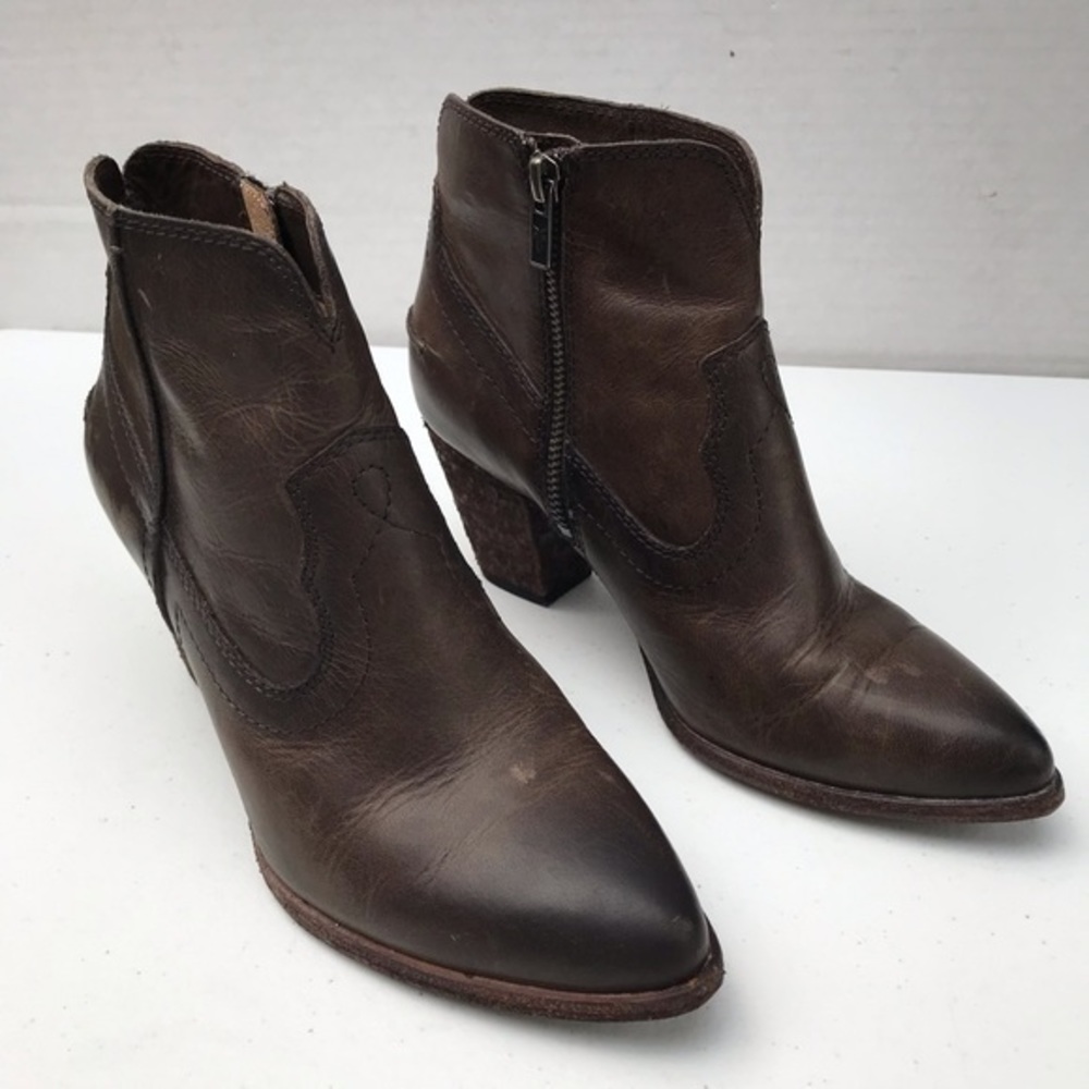 FRYE Renee Seam Short Leather Ankle Boot 6.5M